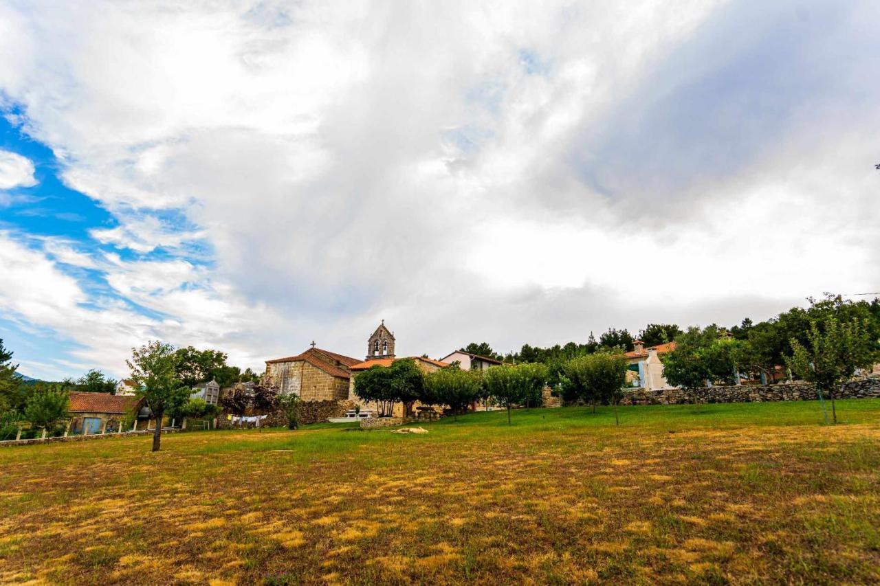 O Muino Casa Ferrador Ribeira Sacra Apartment Barantes Exterior photo